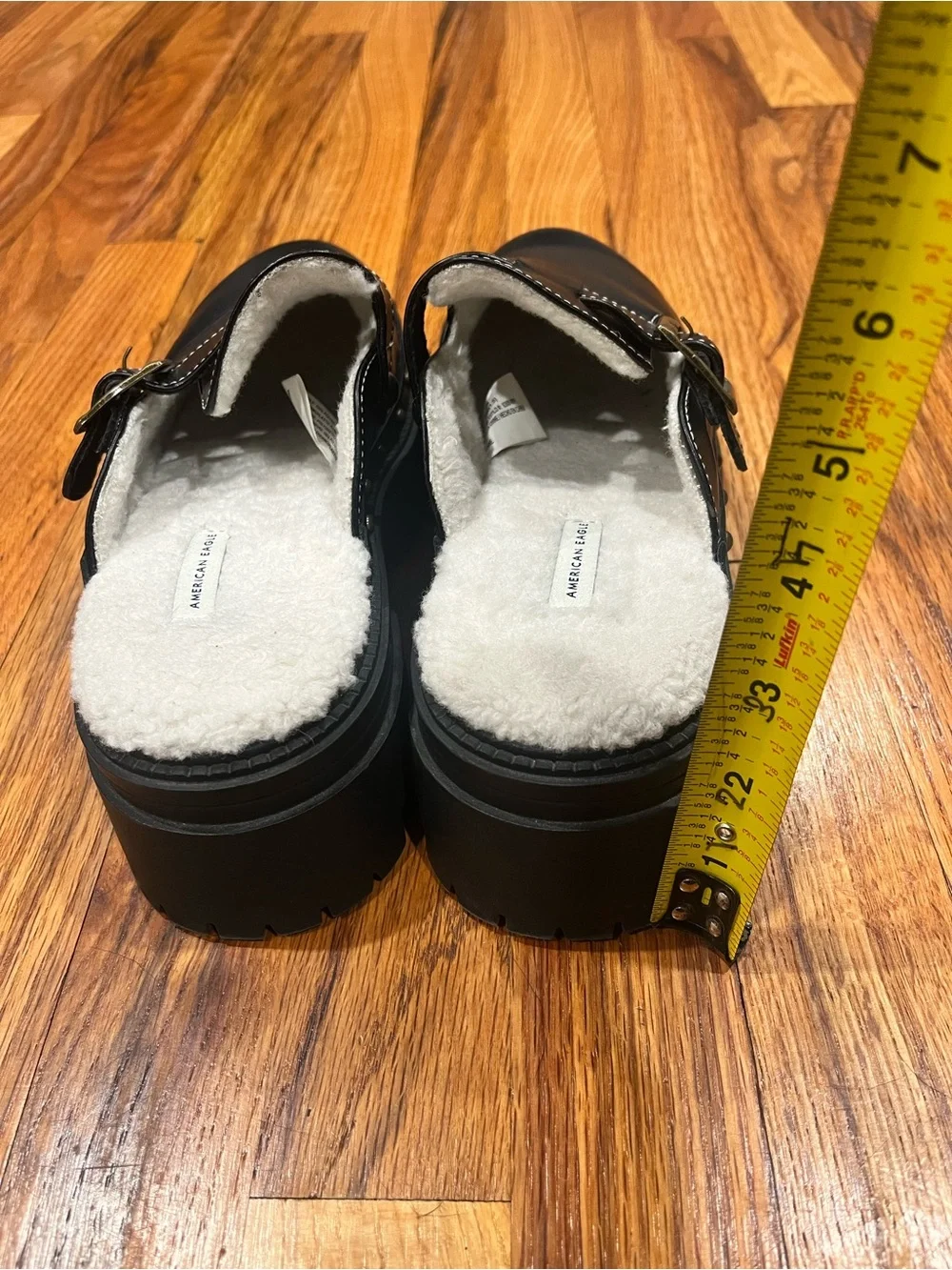 Women American Eagle AE Cozy Lug Clog Black Studded Platform Buckle Mule Size 8